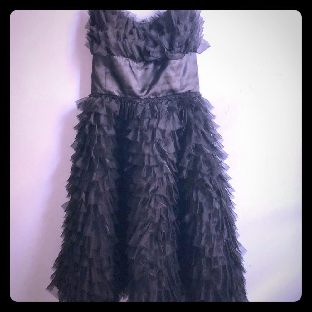 Elegant Black Ruffled Prom Dress